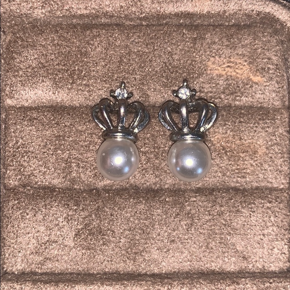Juicy Couture crown stud earrings